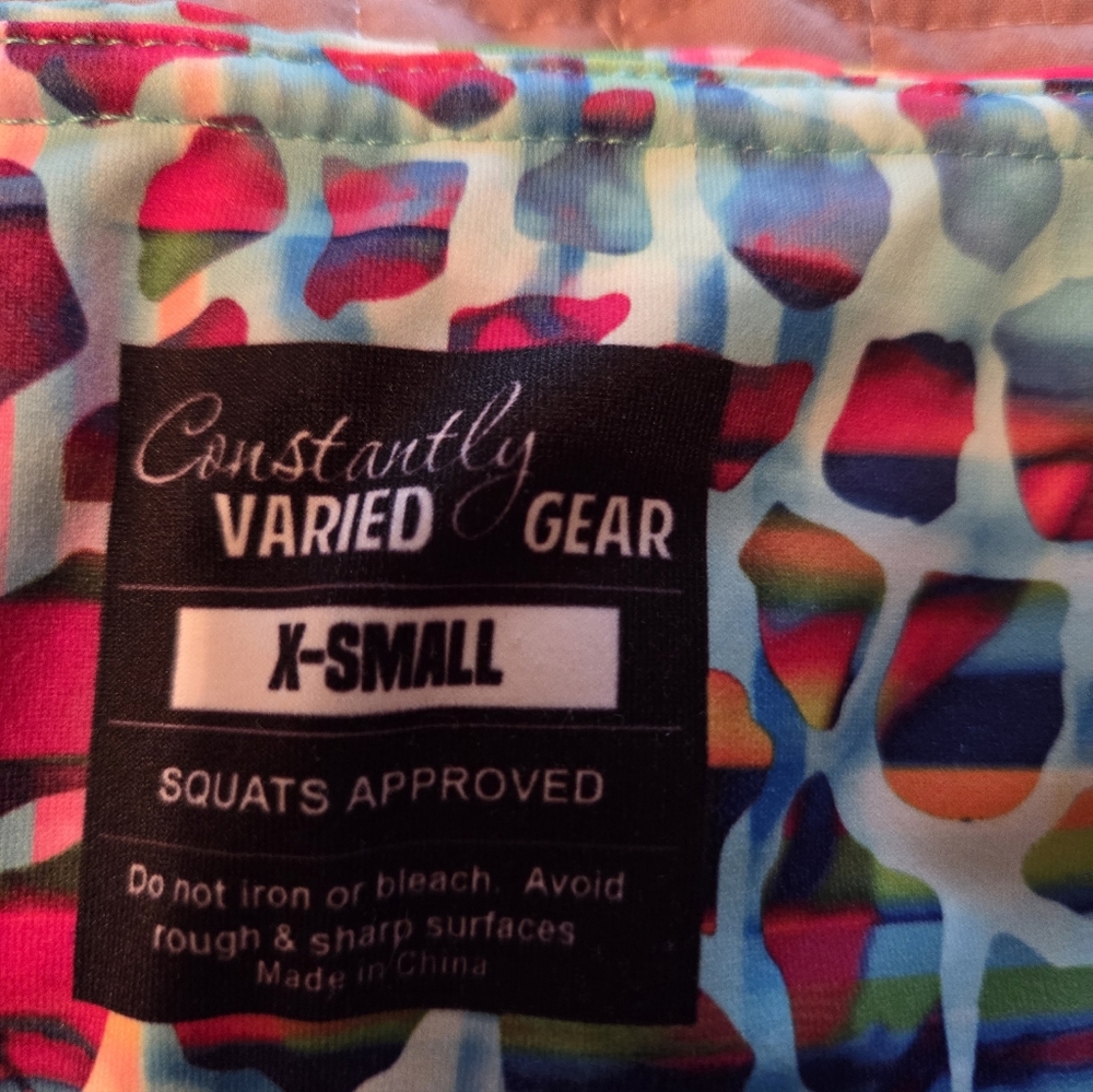 CVG Capri Leggings - Picture 2 of 2